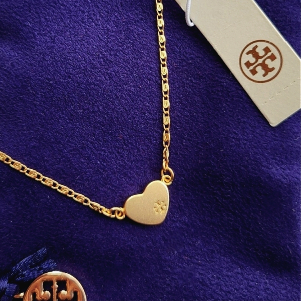 Tory Burch Dainty Gold 💛 Necklace - Picture 1 of 6